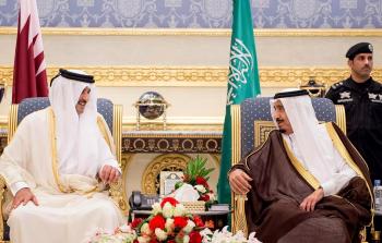 تفاصيل الرسالة الخطية من العاهل السعودي إلى أمير قطر-  أرشيف
