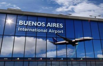 مطار بوينس آيرس في الأرجنتين