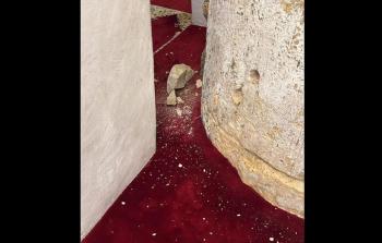 تساقط لحجارة من أعمدة المسجد الأقصى