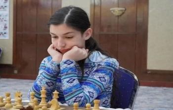 بطلة لبنان للشطرنج ناديا فواز
