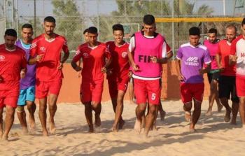 انطلاق تدريبات لاعبي المنتخب الوطني لكرة القدم الشاطئية بملعب نماء بغزة