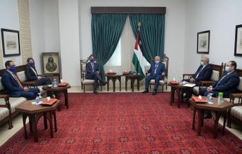 تفاصيل لقاء الرئيس عباس مع ممثل الاتحاد الأوروبي في فلسطين