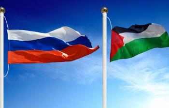 أعلام روسيا وفلسطين - تعبيرية