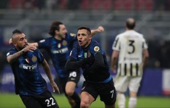 اللاعب اليكسيس سانشيز.