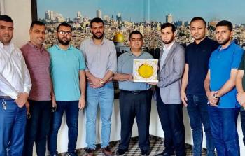 الاتحاد العام للهيئات الشبابية يكرم عبد السلام هنية بدرع أفضل شخصية شبابية لعام 2022
