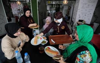 مطعم متخصص لاستقبال النساء في غزة