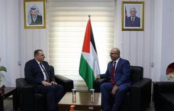اجتماع وزير شؤون القدس بالسفير الأردني لدى فلسطين