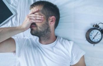 دراسة: طريقة النوم قد تكون أقوى مؤشر على وقت الوفاة