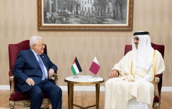 الرئيس محمود عباس وأمير دولة قطر تميم بن حمد