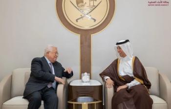 الرئيس محمود عباس مع الشيخ فهد بن فيصل آل ثاني وزير دولة قطر