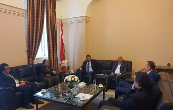 من لقاء أبو هولي مع رئيس لجنة الحوار اللبناني الفلسطيني.