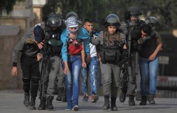 قوات الاحتلال الإسرائيلي تعتقل مواطناً/ أرشيف.