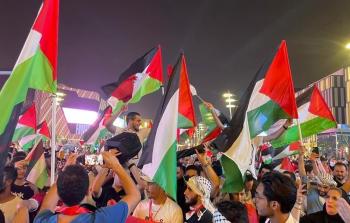 رفع الأعلام الفلسطينية في قطر قبل انطلاق كأس العالم 2022