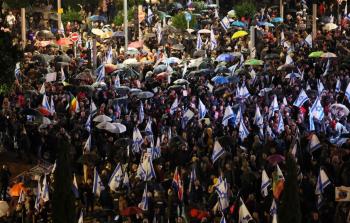 جانب من المظاهرات الإسرائيلية في تل أبيب والقدس احتجاجًا على سياسة نتنياهو