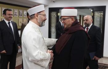 وزير الاوقاف الفلسطيني حاتم البكري يلتقي رئيس الشؤون الدينية التركي