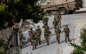 جنود الاحتلال يقتحمون بلدات القدس