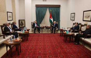 اجتماع الرئيس عباس مع وزير العمل نصري أبو جيش
