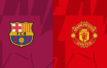 برشلونة ومانشستر يونايتد - شعار الأندية