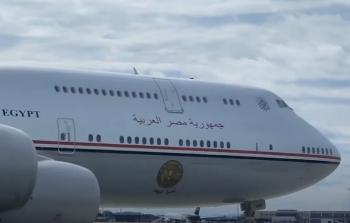 مضيف طائرة يكشف تفاصيل سقوط طائرة الرئيس المصري فوق الخليج