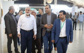 عضو المكتب السياسي لحركة حماس روحي مشتهى على هامش زيارته معرض 
