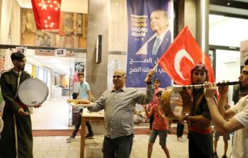 فلسطينيون في غزة يحتفلون بفوز أردوغان بولاية رئاسية جديدة