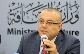 عاطف ابو سيف - وزير الثقافة الفلسطيني