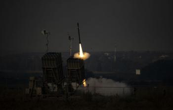 القبة الحديدية تطلق صاروخ اعتراض (Getty Images)