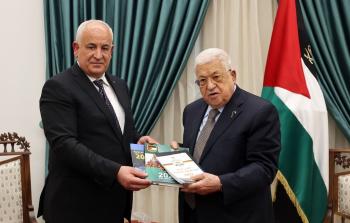 الرئيس عباس يتسلم التقرير السنوي لوزارة الداخلية