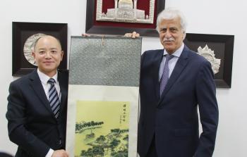 عورتاني وسفير الصين يناقشان تنفيذ تعليم اللغة الصينية في مدارس فلسطين