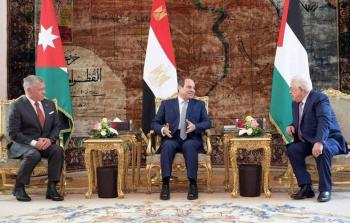 الرئيس عباس يشارك غدًا في قمة ثلاثة مصرية أردنية فلسطينية / ارشيف