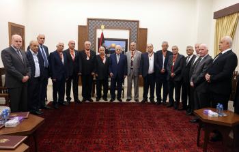 الرئيس عباس يكرم المحافظين الذين أحيلوا للتقاعد
