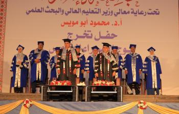 جامعة الإسراء تحتفل بتخريج فوجها الخامس