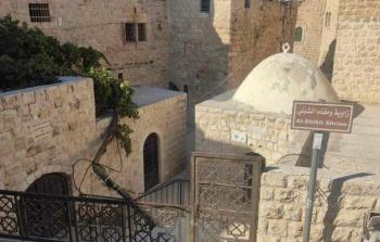 الاحتلال يعتدي على مسجد الشلبي في البلدة القديمة بالخليل