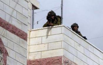 الاحتلال يحوّل سطح منزل في جلبون لنقطة عسكرية