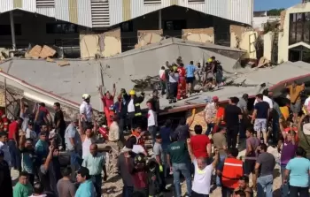 انهيار بناية سكنية - أرشيف