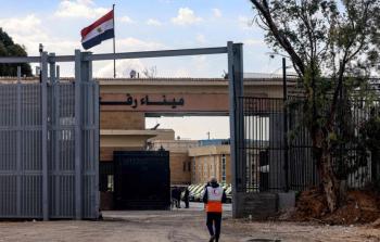 مصر تنفي وجود مباحثات لنقل معبر رفح