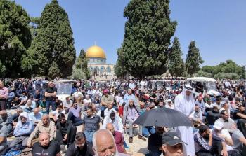 120 ألفا يؤدّون صلاة الجمعة الأخيرة من رمضان في المسجد الأقصى