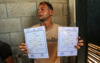 غزة : أبو القمصان ذهب لتسلّم شهادة ميلاد توأميه - عاد فوجدهما شهيدين مع أمّهما