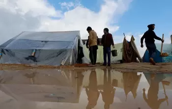 خيام النازحين في ظل تسرب مياه الأمطار