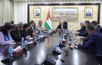 لقاء رئيس الوزراء مع ممثلي مؤسسات المجتمع المدني