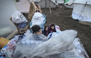 خيام النازحين في ظل الأجواء الباردة