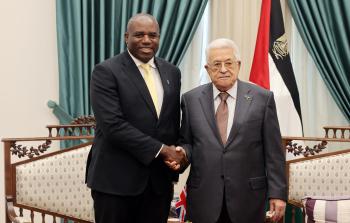 الرئيس عباس ووزير الخارجية البريطاني