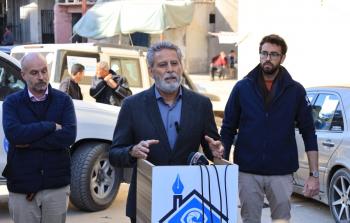 مهند هادي يكشف عدد موظفي الأونروا الذين يعملون في غزة