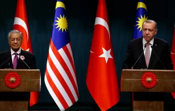 الرئيسان التركي والماليزي - أرشيف