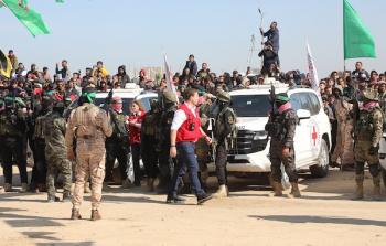 مساع إسرائيلية لتبكير دفعات تبادل الأسرى وتمديد المرحلة الأولى