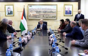 لقاء رئيس الوزراء مع وفد برلماني بريطاني