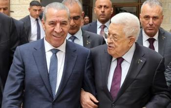 الرئيس عباس يصدر إعلانا دستوريا بتولي نائب رئيس اللجنة التنفيذية مهام رئيس السلطة