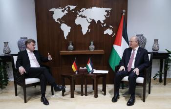 مصطفى -نريد إنهاء معاناة أبناء شعبنا في قطاع غزة والبدء بعملية الإعمار