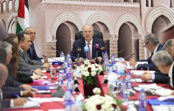 الحكومة تجري تعديلا وزاريا في المالية والنقل والمواصلات