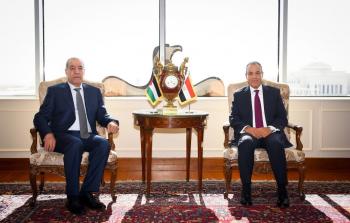 اجتماع وزير الخارجية المصري مع نائب رئيس دولة فلسطين